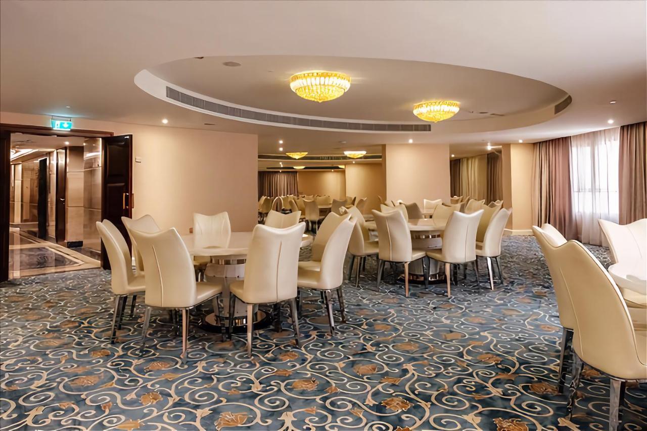 Crystal Plaza Al Majaz Hotel Sharjah Eksteriør billede