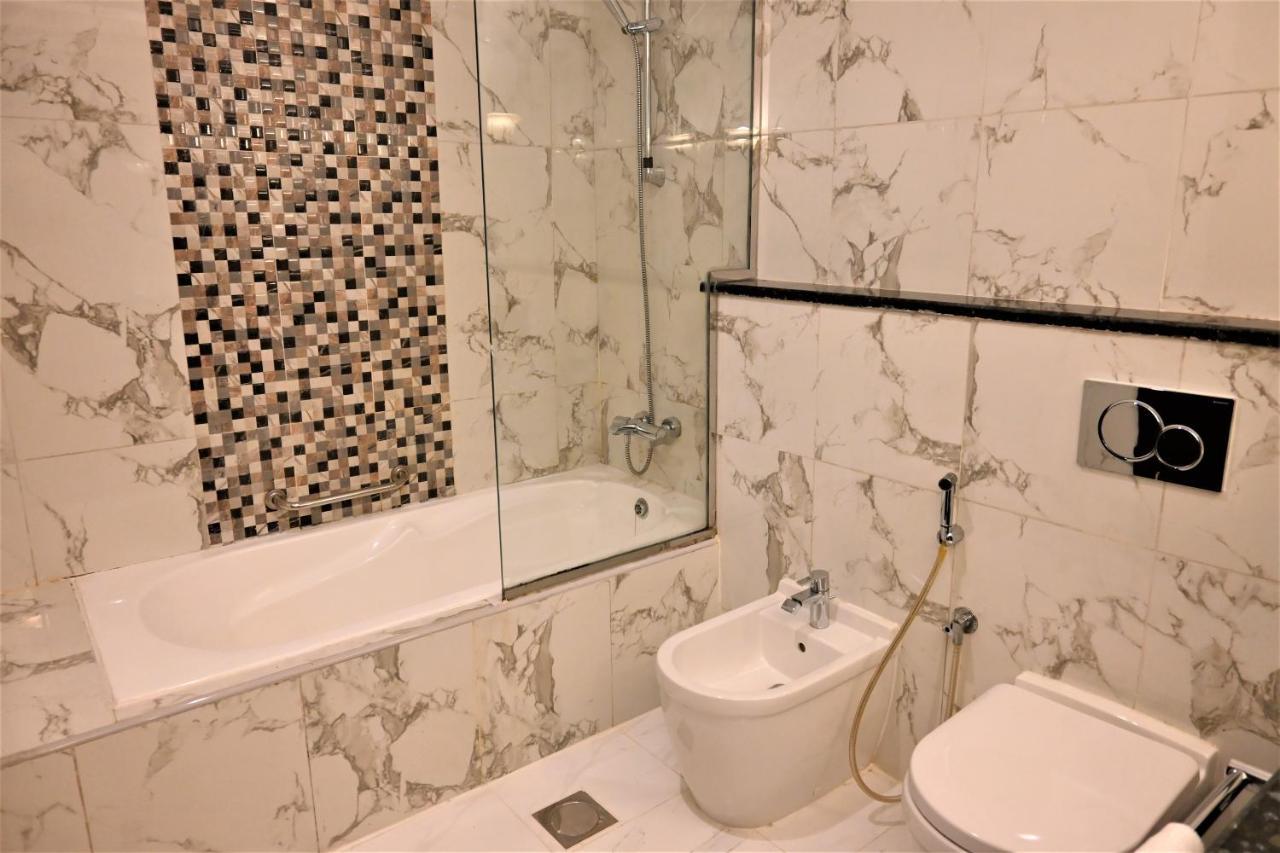 Crystal Plaza Al Majaz Hotel Sharjah Eksteriør billede