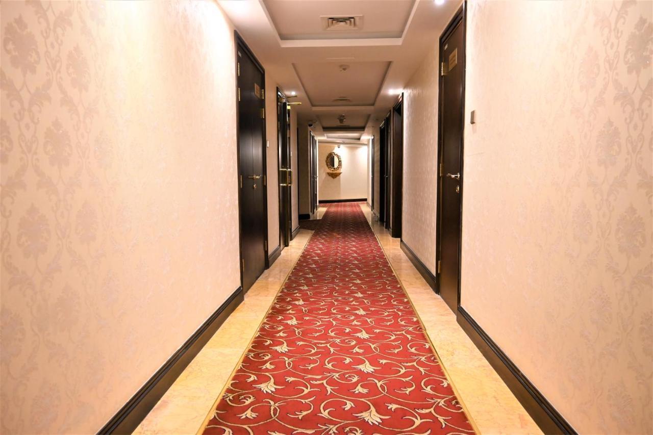 Crystal Plaza Al Majaz Hotel Sharjah Eksteriør billede