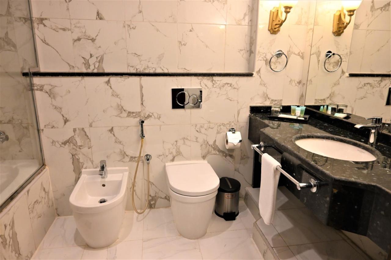 Crystal Plaza Al Majaz Hotel Sharjah Eksteriør billede