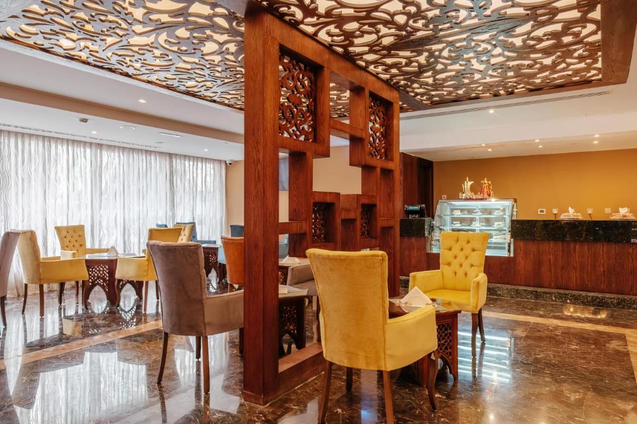 Crystal Plaza Al Majaz Hotel Sharjah Eksteriør billede