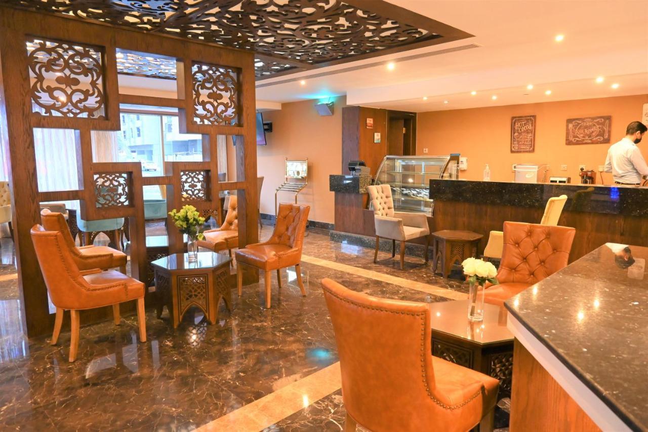 Crystal Plaza Al Majaz Hotel Sharjah Eksteriør billede