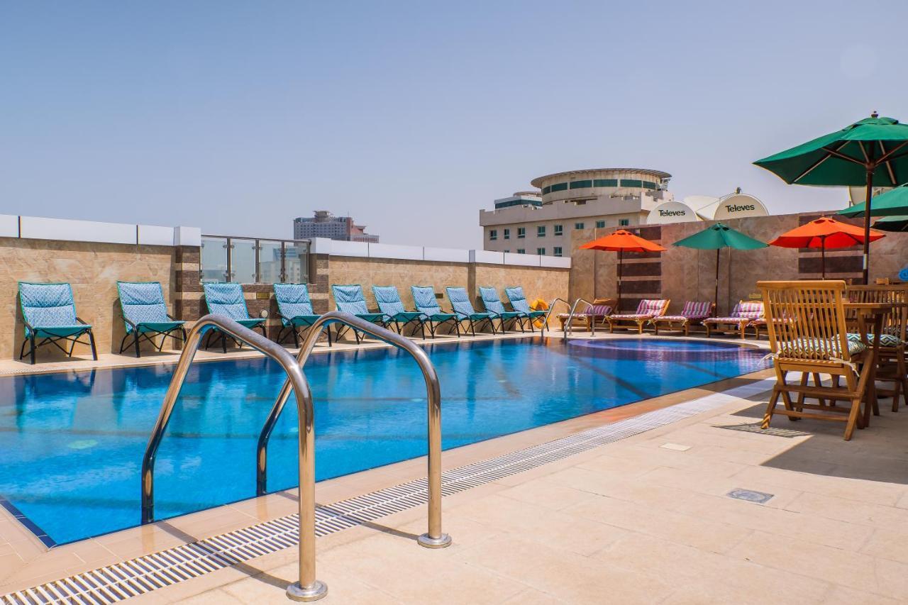 Crystal Plaza Al Majaz Hotel Sharjah Eksteriør billede