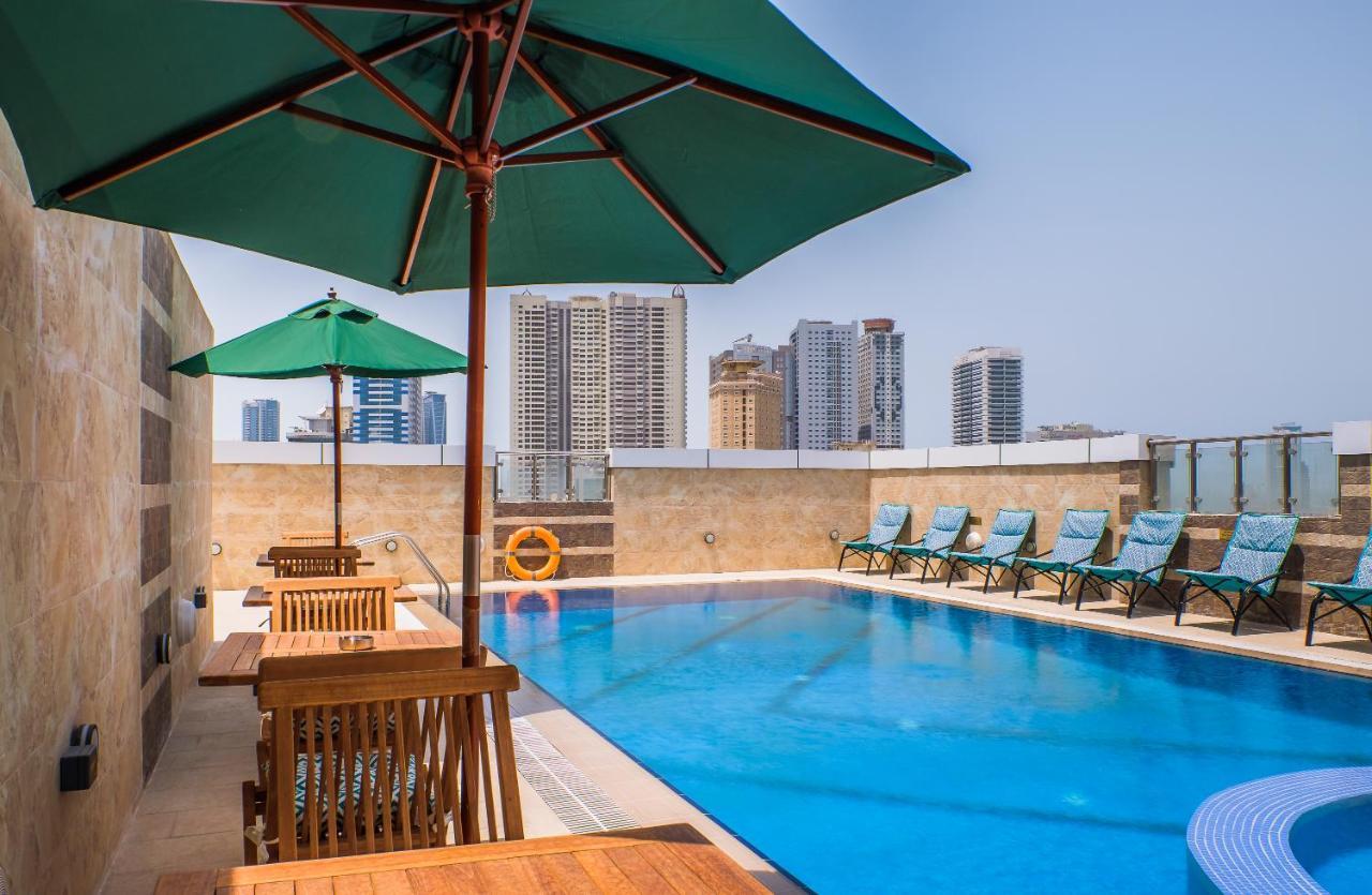 Crystal Plaza Al Majaz Hotel Sharjah Eksteriør billede